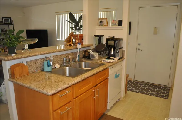 $3,200 | 95-1075 Koolani Drive, Unit 328, Mililani, HI 96789