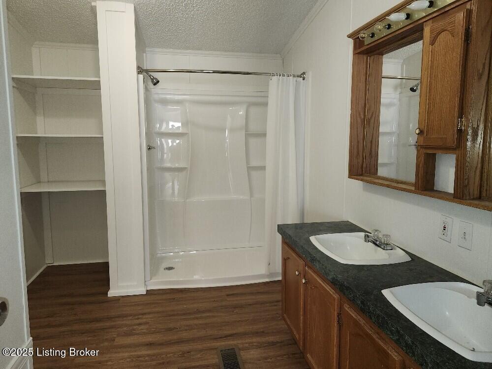 308 Briar Fork Road Sanders, KY 41083 - Photo 8 of 24 owner's bath