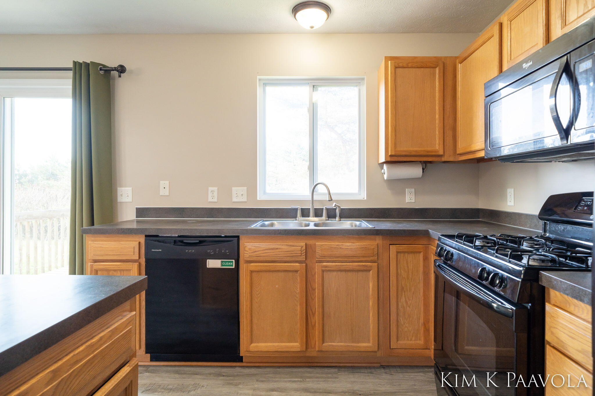 377 Pine Ridge Drive Belding, MI 48809 - Photo 11 of 44 Kitchen