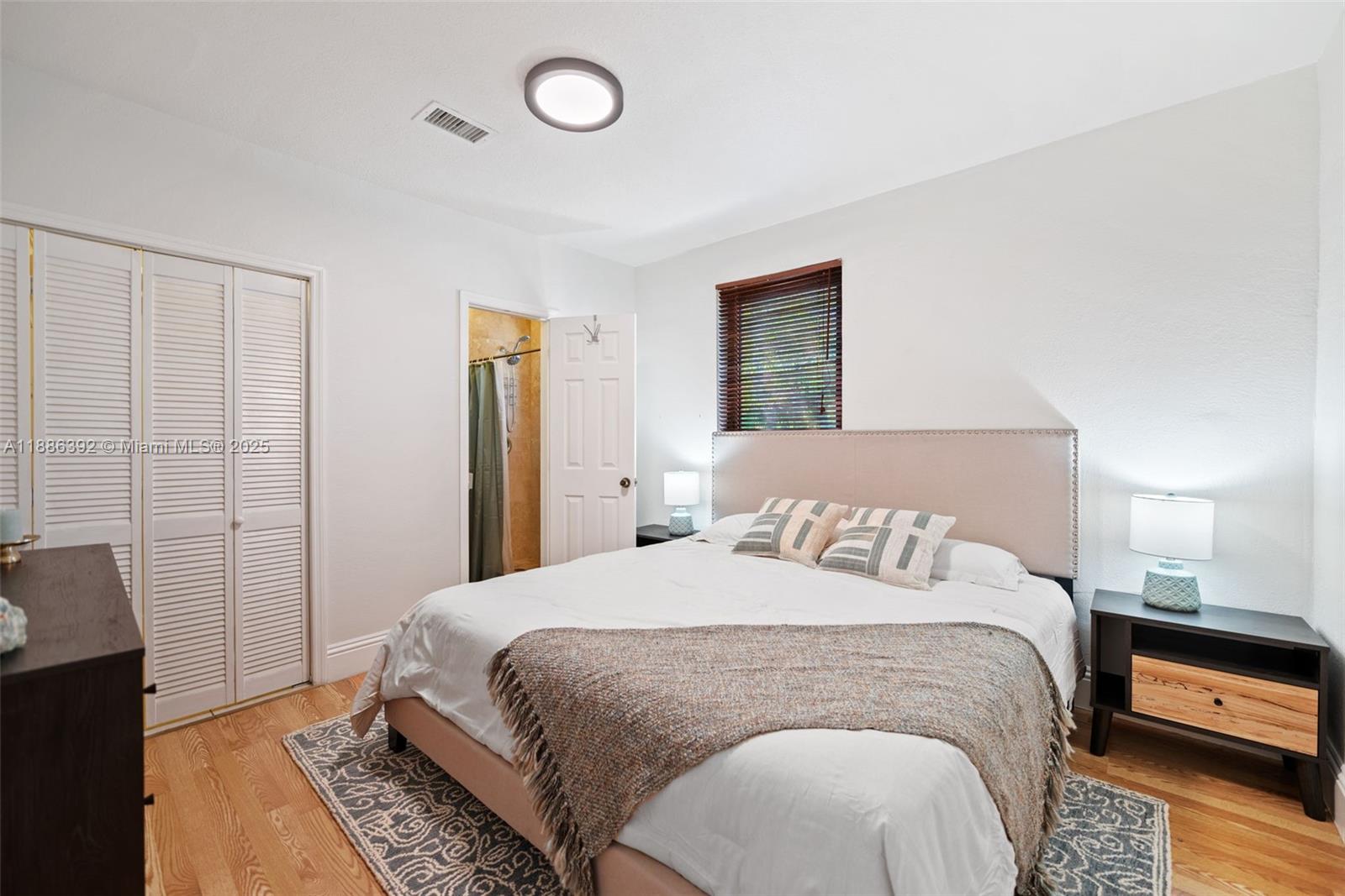 944 Southwest 10th Avenue Miami, FL 33130 - Photo 13 of 30 2nd en-suite