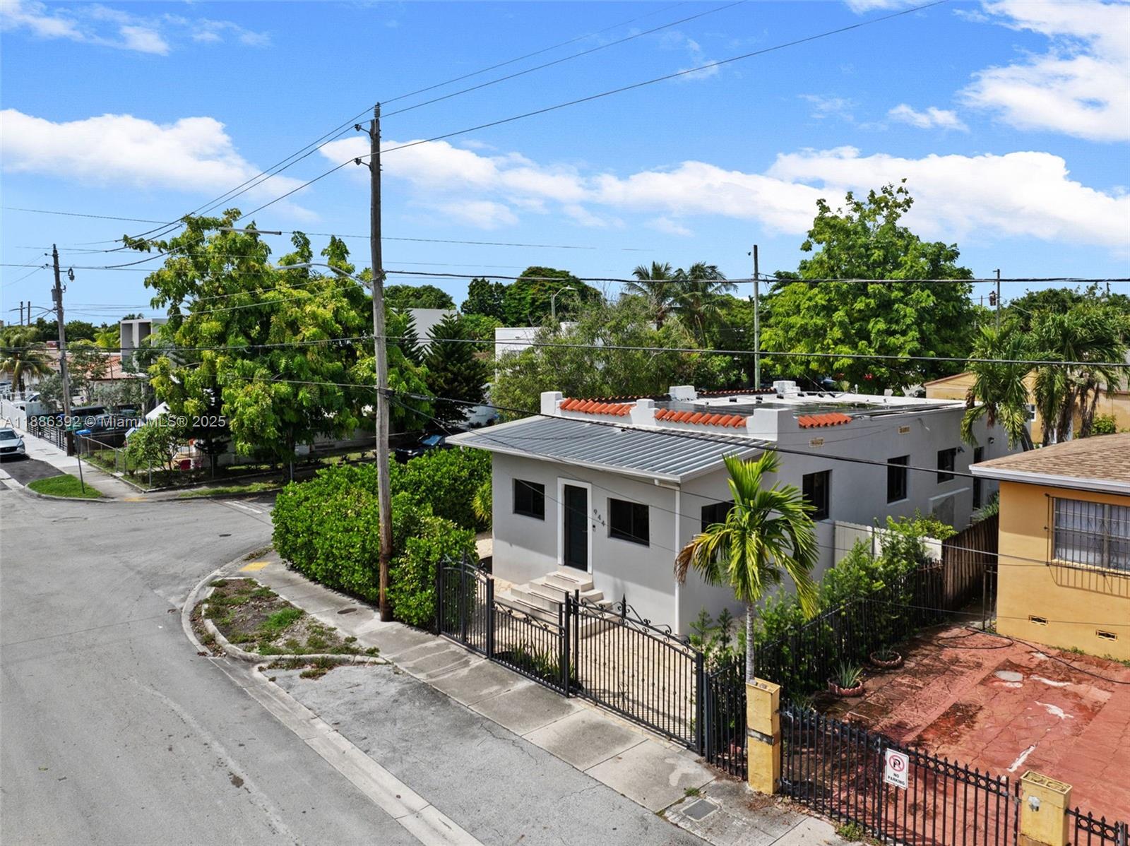 944 Southwest 10th Avenue Miami, FL 33130 - Photo 21 of 30