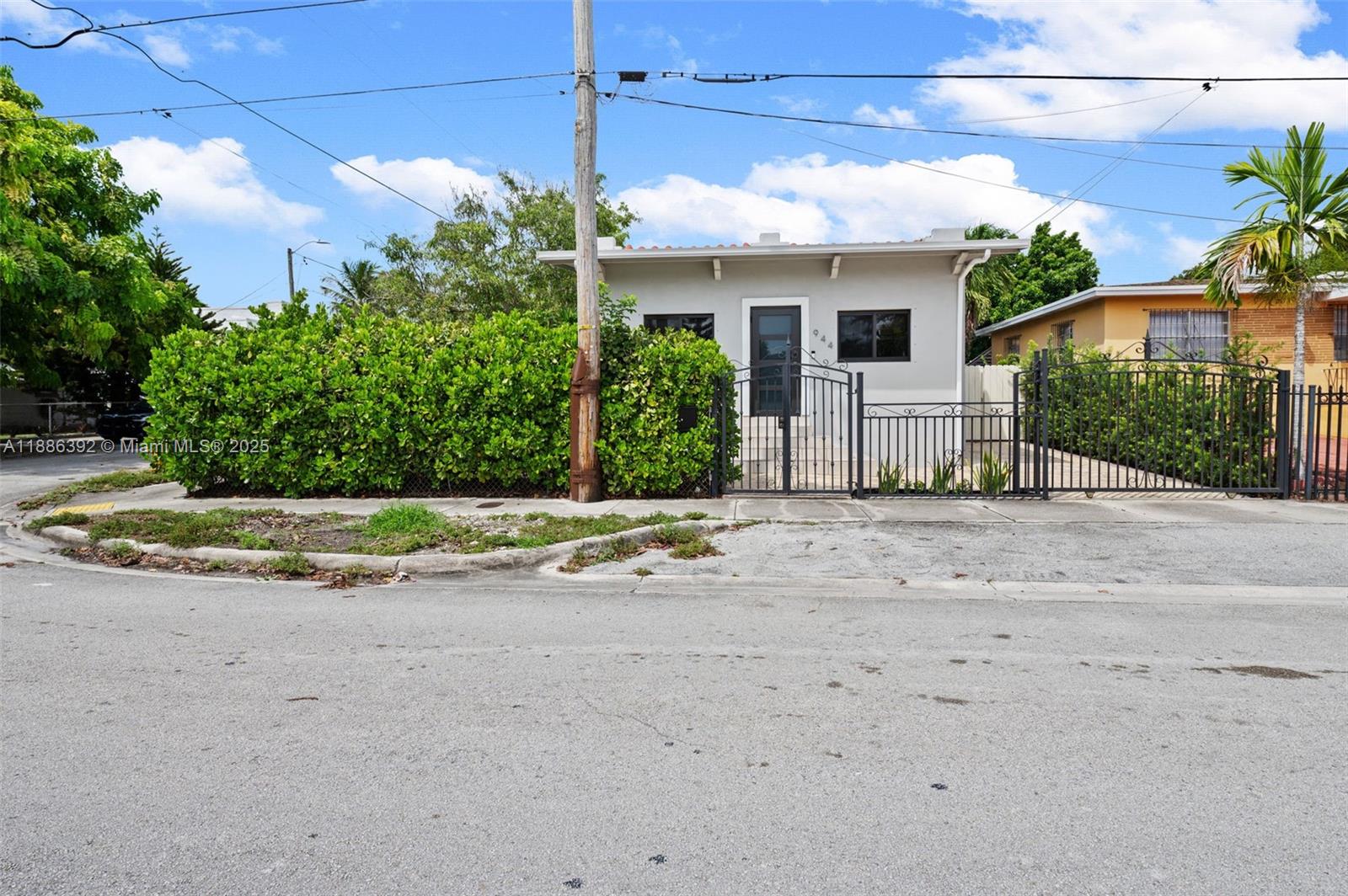 944 Southwest 10th Avenue Miami, FL 33130 - Photo 22 of 30