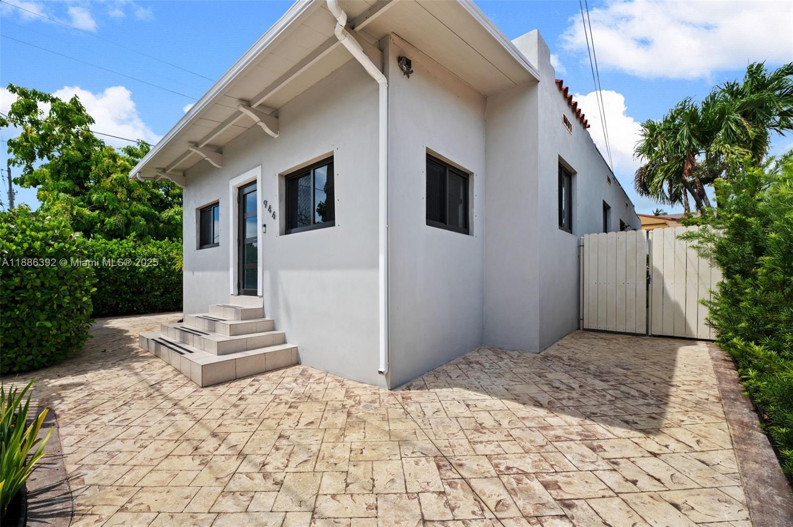 944 Southwest 10th Avenue Miami, FL 33130 - Photo 24 of 30