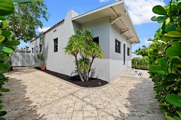 $789,000 | 944 Southwest 10th Avenue, Miami, FL 33130