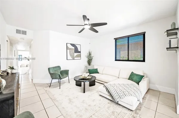 $789,000 | 944 Southwest 10th Avenue, Miami, FL 33130