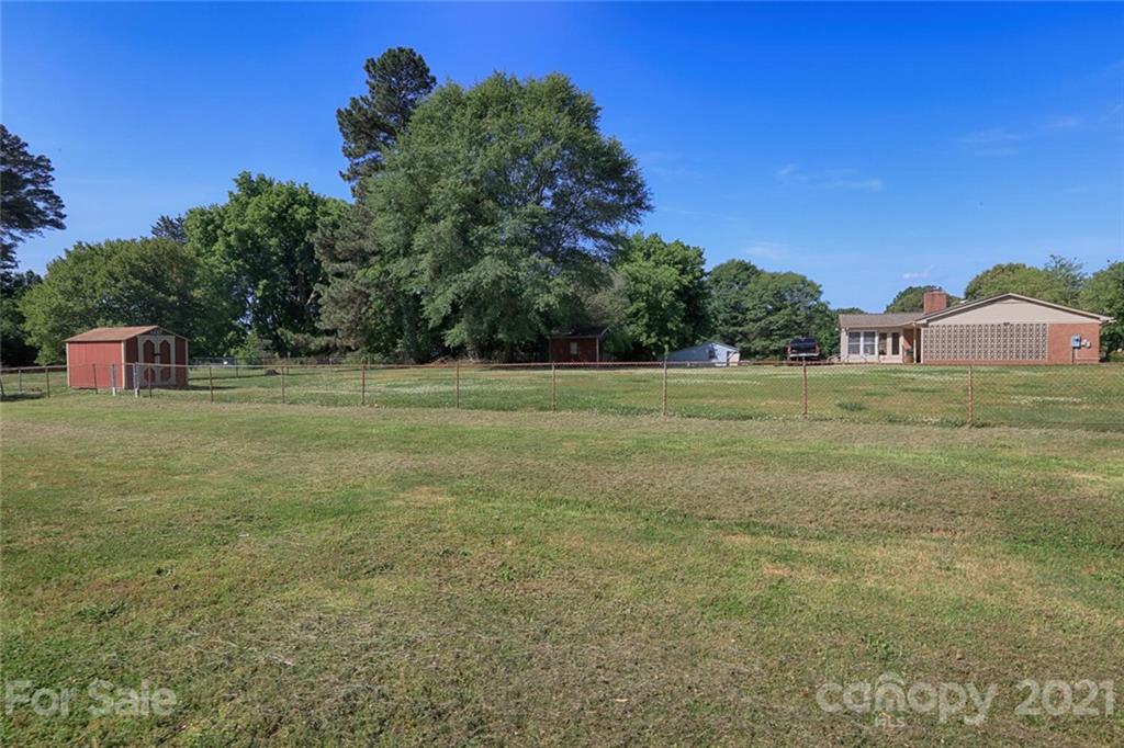 3606 Union Road Gastonia, NC 28056 - Photo 4 of 19 Gallery Image 4