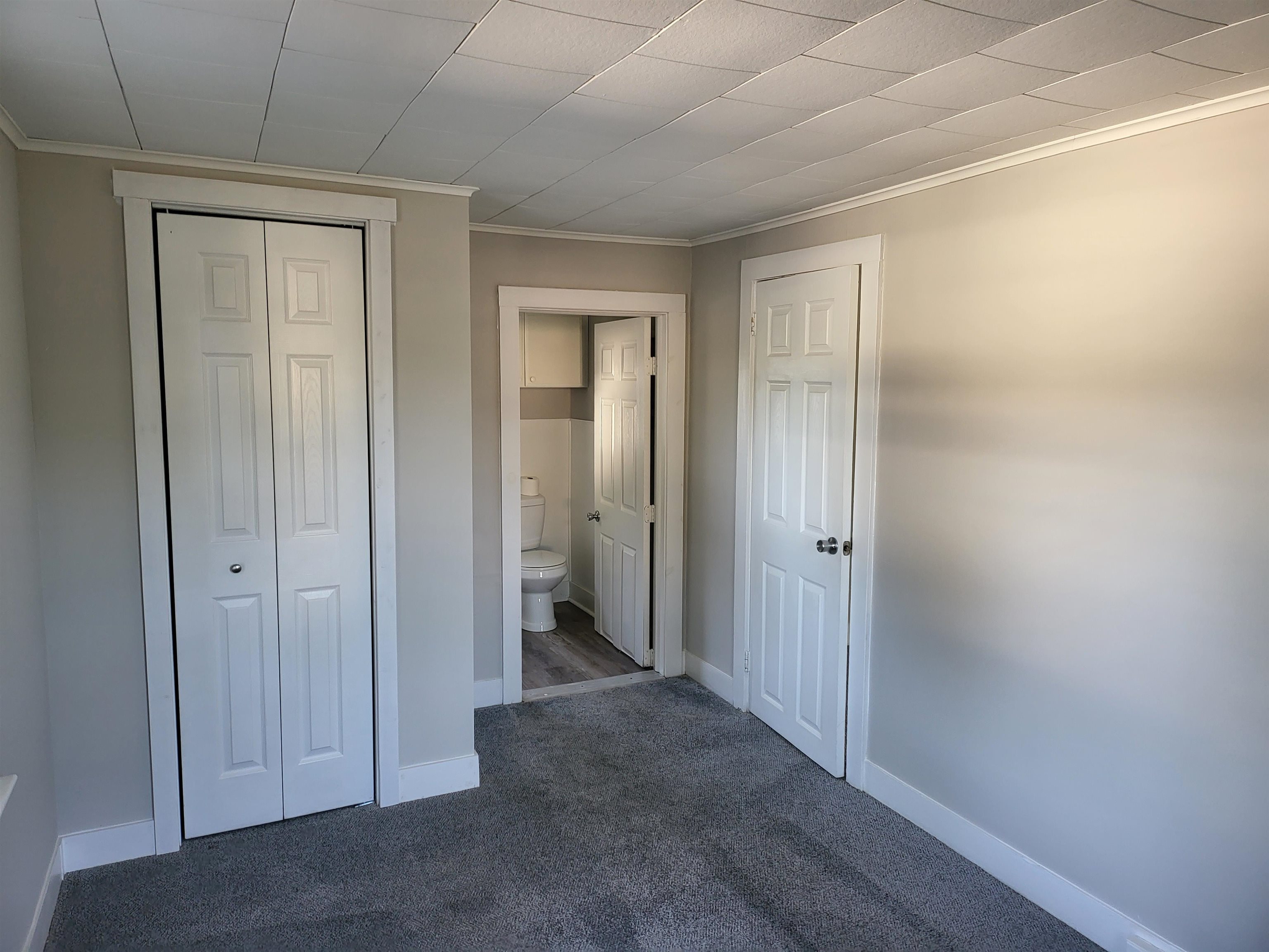611 Breakwater Road Erma, NJ 08204 - Photo 10 of 12 a view of a hallway with closet area