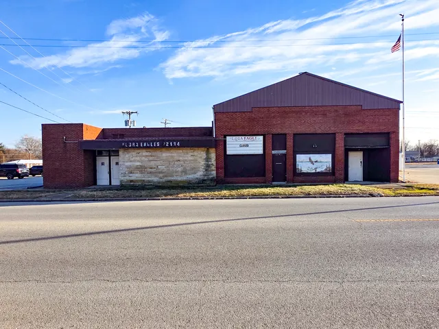 $65,000 | 232 East North Avenue, Flora, IL 62839