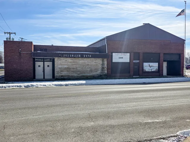 $65,000 | 232 East North Avenue, Flora, IL 62839