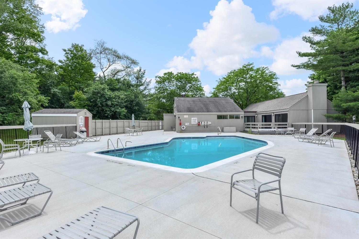 2224 Rivenoak Court Ann Arbor, MI 48103 - Photo 41 of 47 5600d542-2c1f-4ae4-bbe2-ec0227a658ba