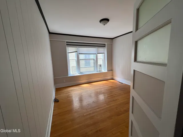 $1,400 | 1084 Wendell Avenue, Unit 1, Schenectady, NY 12308