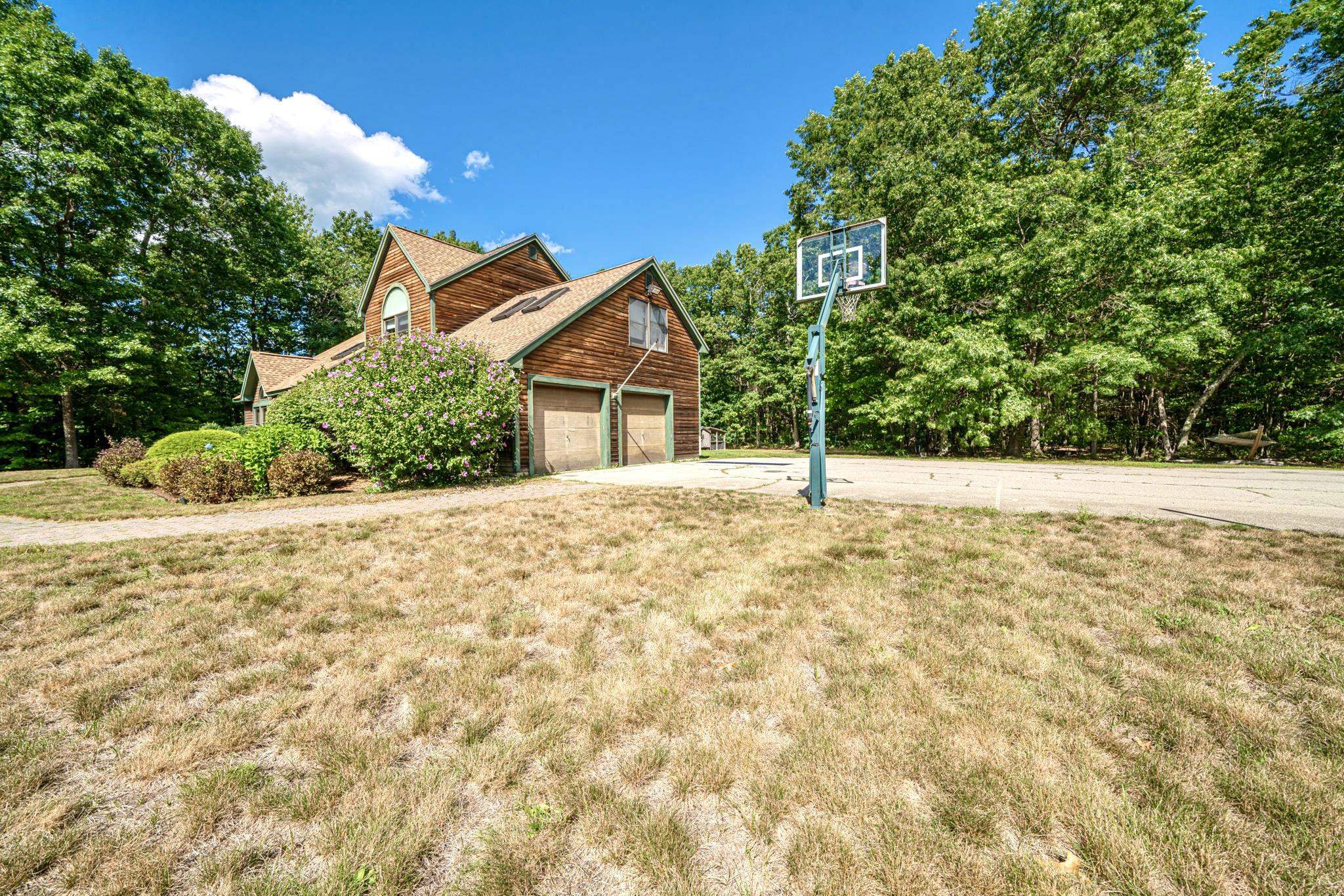111 Pingree Hill Road Chester, NH 03036 - Photo 3 of 38