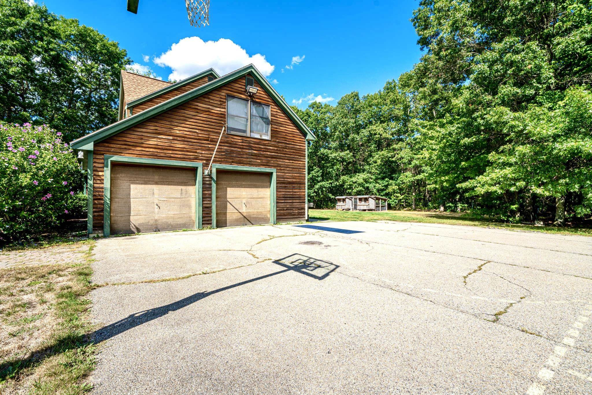 111 Pingree Hill Road Chester, NH 03036 - Photo 4 of 38