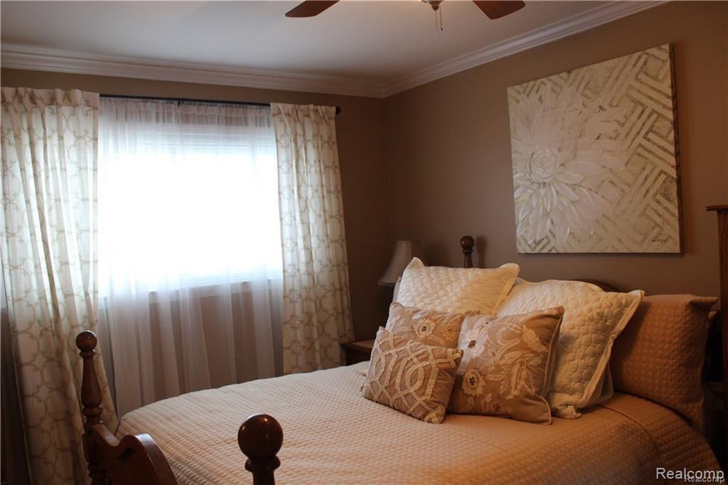 10120 Allen Road Allen Park, MI 48101 - Photo 23 of 41 GetMedia-13.jpg