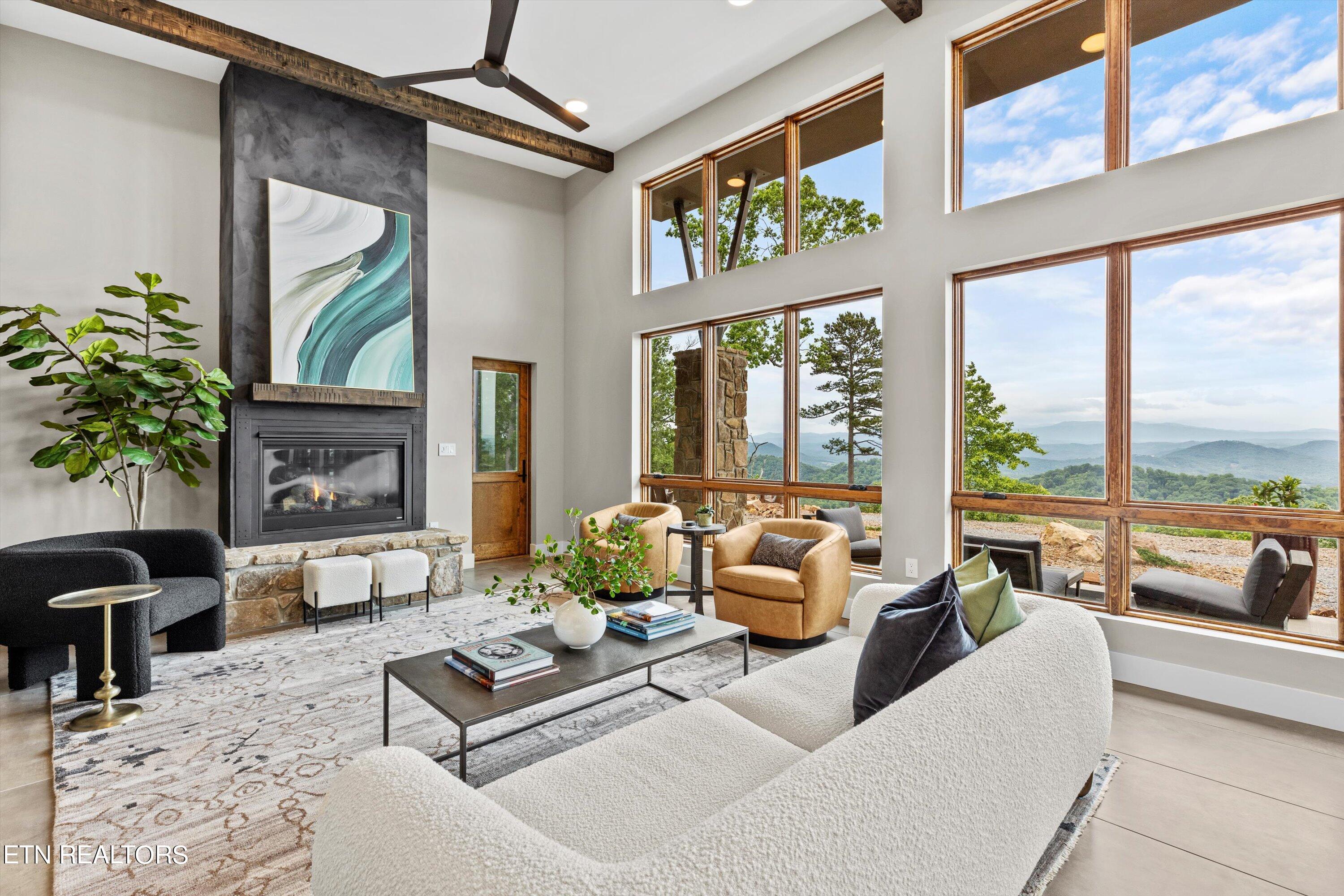 011-1075 Reagan Valley Rd PREMIUM-056