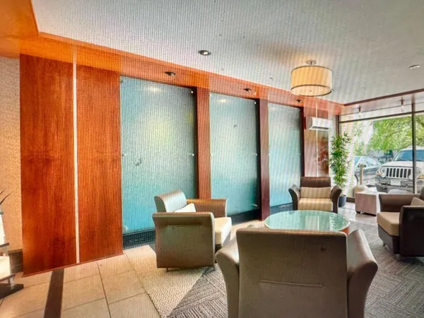 $199,900 | 3150 Excelsior Boulevard, Unit 211, Minneapolis, MN 55416