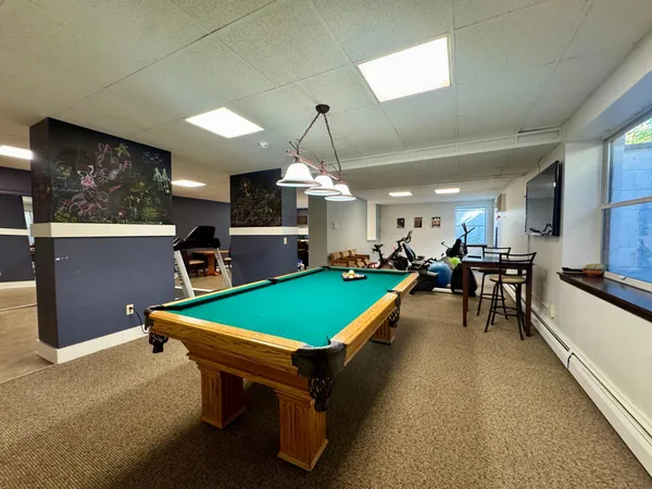 $199,900 | 3150 Excelsior Boulevard, Unit 211, Minneapolis, MN 55416