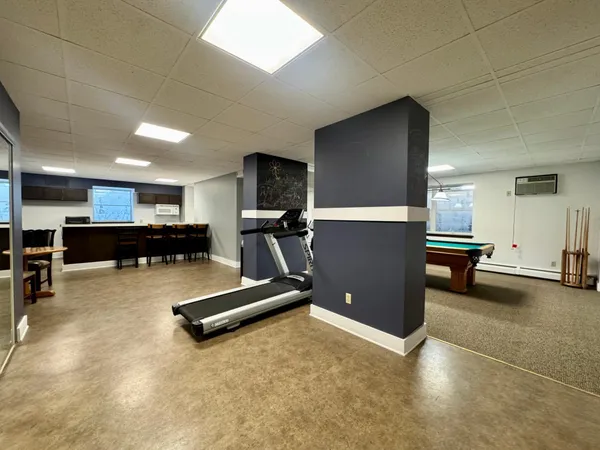 $199,999 | 3150 Excelsior Boulevard, Unit 211, Minneapolis, MN 55416