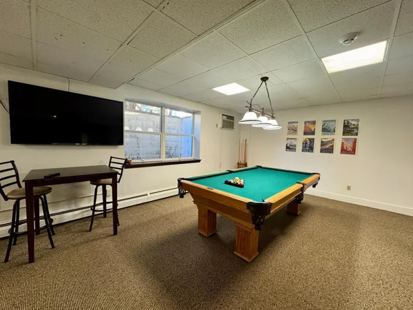 $199,900 | 3150 Excelsior Boulevard, Unit 211, Minneapolis, MN 55416