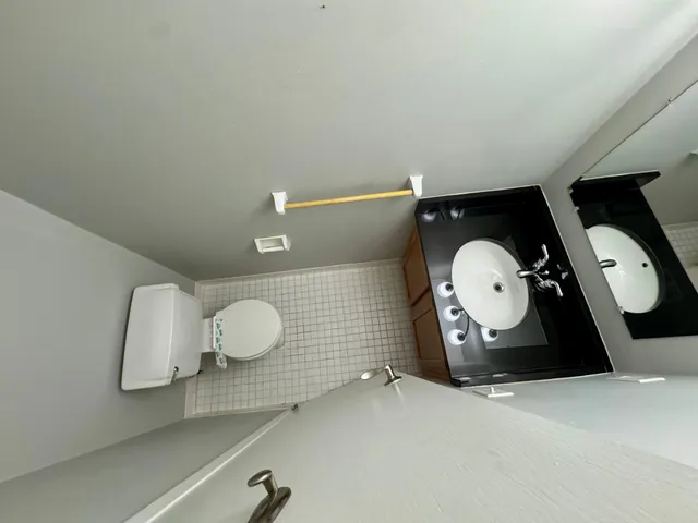 $205,000 | 3150 Excelsior Boulevard, Unit 211, Minneapolis, MN 55416