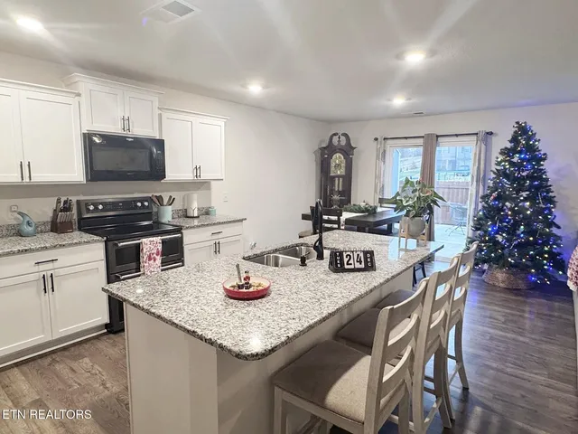 $459,900 | 401 Creek Bridge Way, Maryville, TN 37804