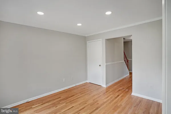 $3,400 | 14623 Lock Drive, Centreville, VA 20120