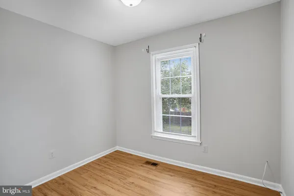 $3,400 | 14623 Lock Drive, Centreville, VA 20120