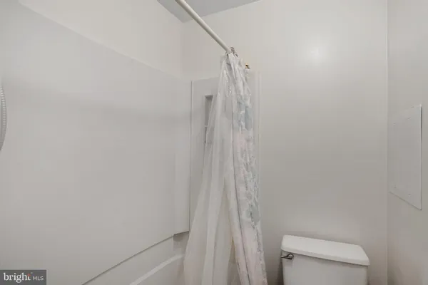 $3,400 | 14623 Lock Drive, Centreville, VA 20120