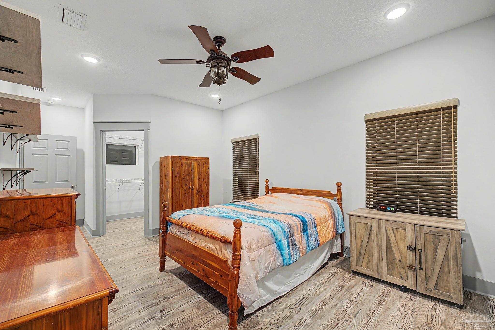 305 Garcon Point Road Milton, FL 32583 - Photo 32 of 37
