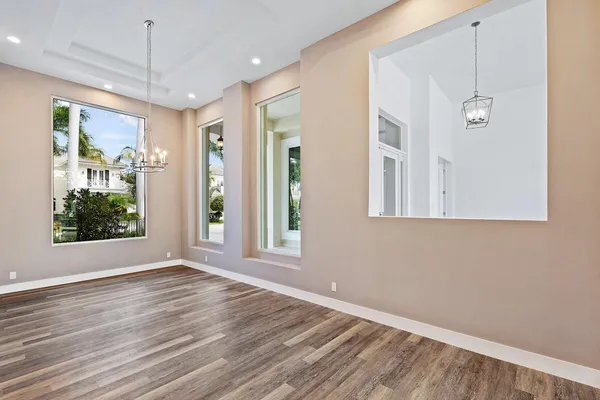 $30,000 | 533 East Alexander Palm Road, Boca Raton, FL 33432