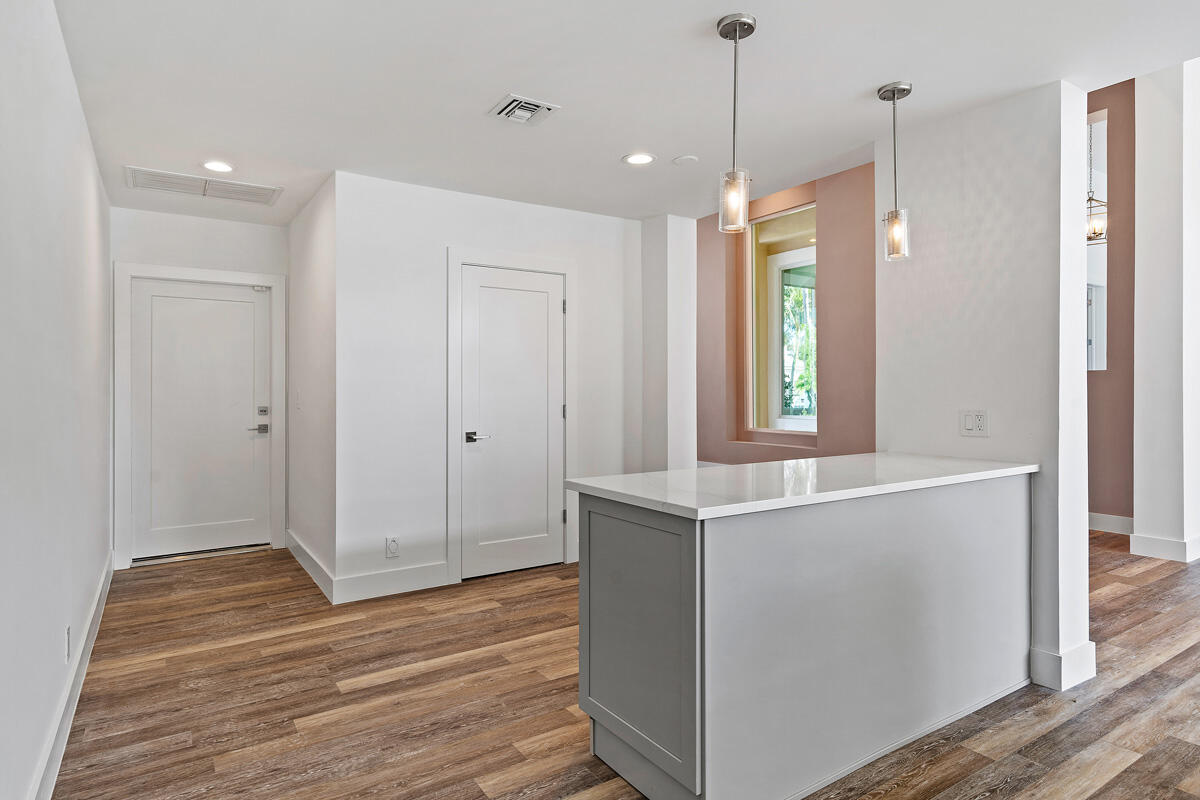 533 East Alexander Palm Road Boca Raton, FL 33432 - Photo 21 of 44 533_Alexander_Palm_Road_21