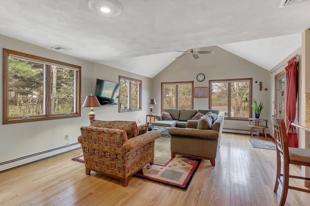 6 Percheron Road Chelmsford, MA 01824 - Photo 3 of 37 Gallery Image 3