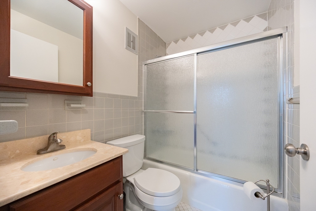 1212 Greendale Avenue, Unit 300 Needham, MA 02492 - Photo 17 of 24