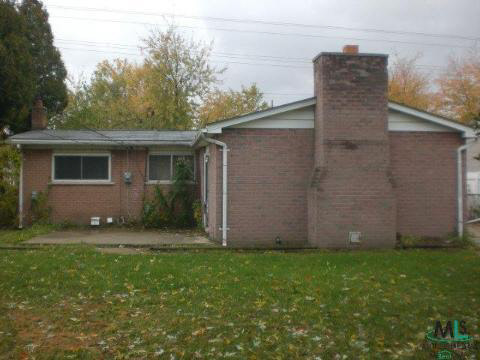 4735 East 13 Mile Road Warren, MI 48092 - Photo 7 of 12 197351-6.JPG