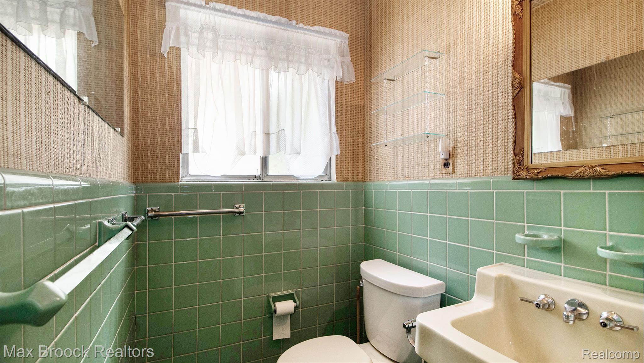21 Willison Road Grosse Pointe, MI 48236 - Photo 30 of 35 Gallery Image 30