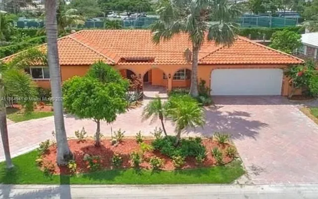 $1,950,000 | 4220 Northeast 27th Avenue, Lighthouse Point, FL 33064