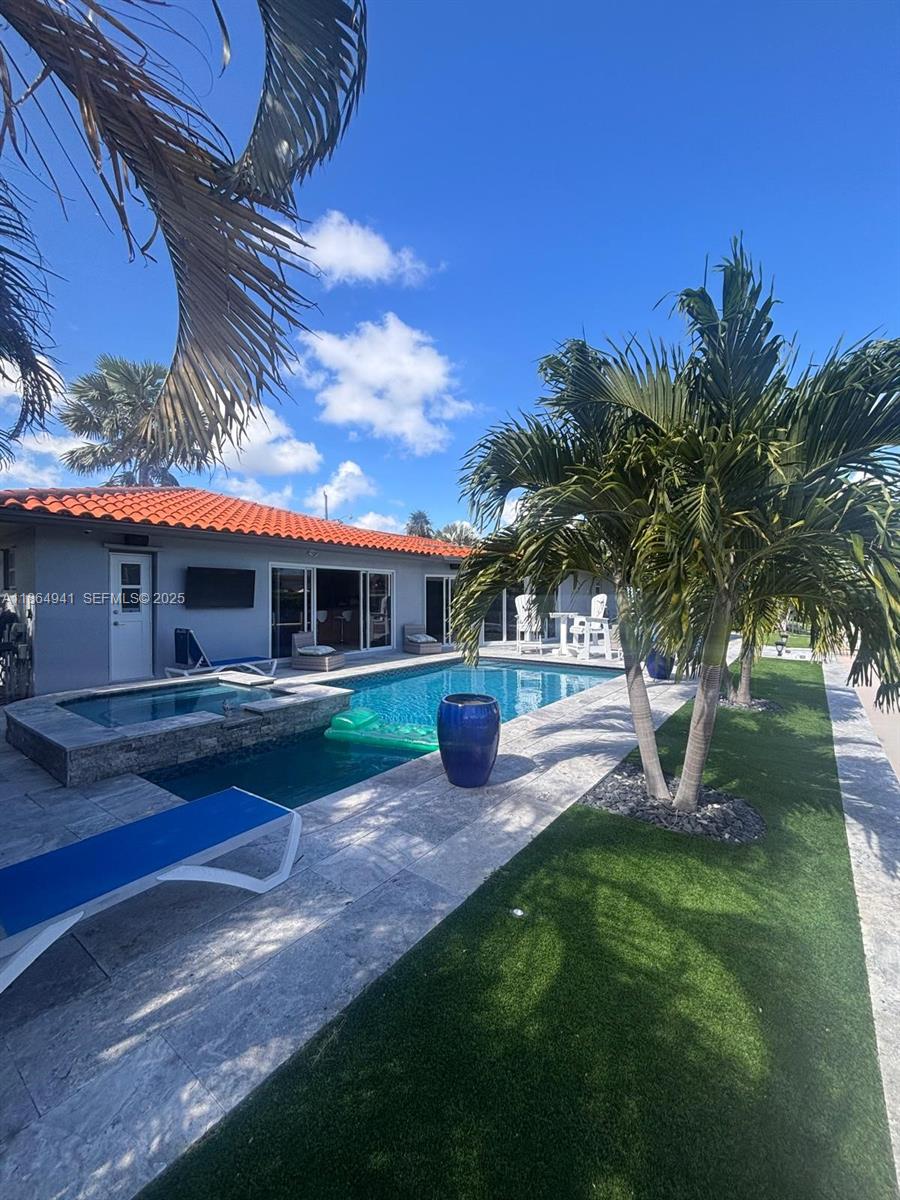 4220 Northeast 27th Avenue Lighthouse Point, FL 33064 - Photo 17 of 37
