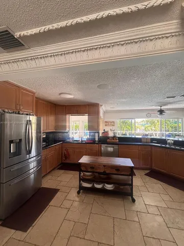 $1,950,000 | 4220 Northeast 27th Avenue, Lighthouse Point, FL 33064