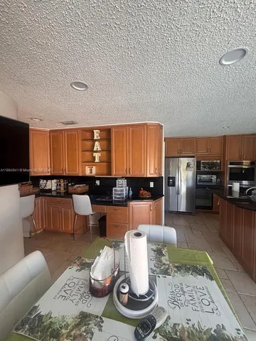 $1,950,000 | 4220 Northeast 27th Avenue, Lighthouse Point, FL 33064