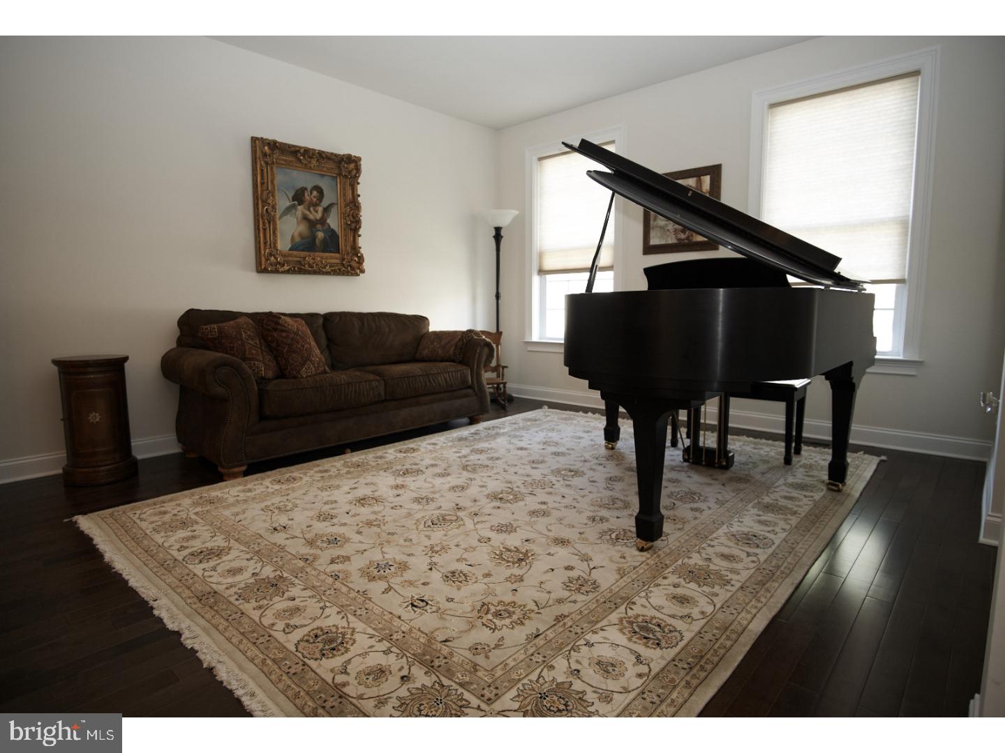 412 Ravenscliff Drive Springfield, PA 19064 - Photo 3 of 16 Gallery Image 3