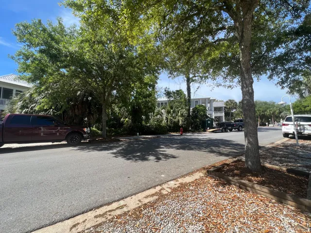 a street view with residential house