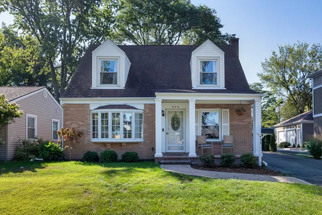 $525,000 | 453 Longfellow Avenue, Deerfield, IL 60015
