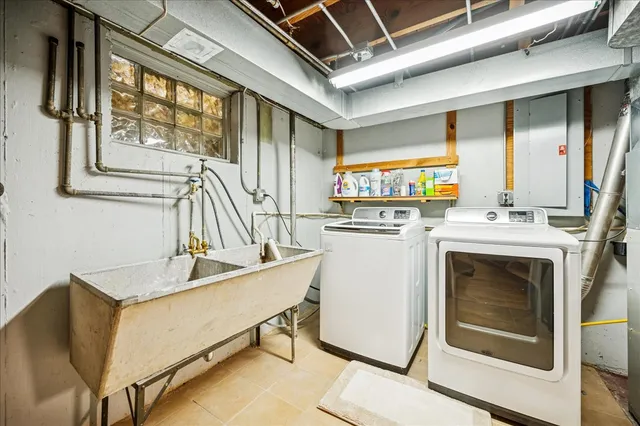 $525,000 | 453 Longfellow Avenue, Deerfield, IL 60015