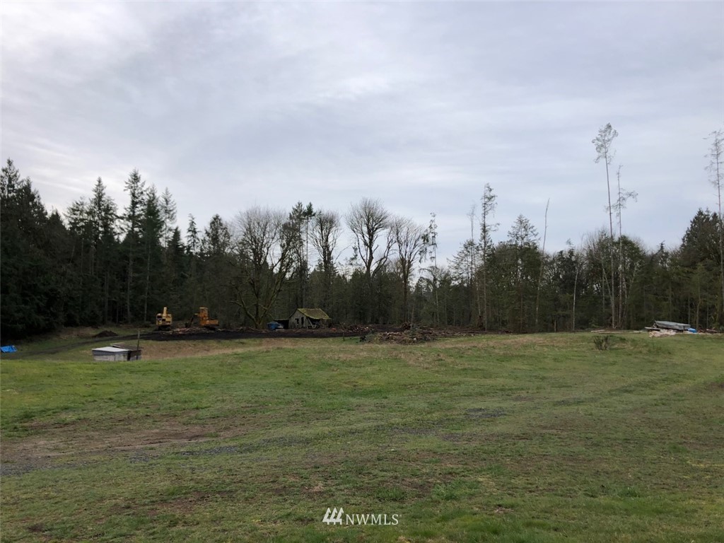 7020 East Chester Road Port Orchard, WA 98366 - Photo 2 of 5 Gallery Image 2