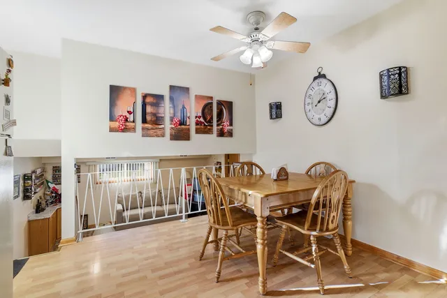 $259,900 | 14350 Kildare Avenue, Midlothian, IL 60445