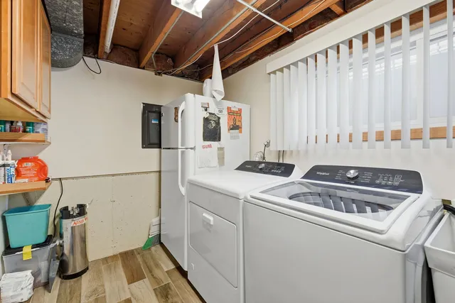 $259,900 | 14350 Kildare Avenue, Midlothian, IL 60445