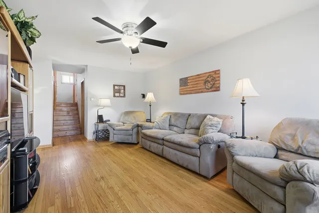 $259,900 | 14350 Kildare Avenue, Midlothian, IL 60445