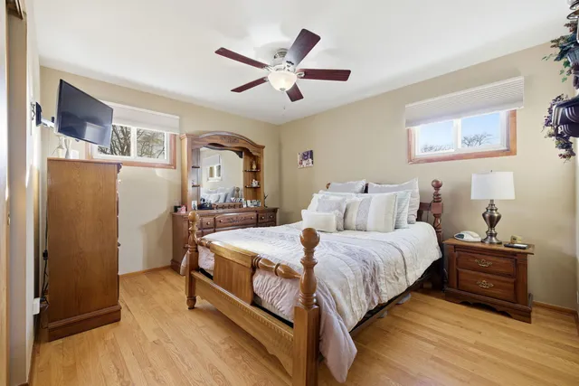 $259,900 | 14350 Kildare Avenue, Midlothian, IL 60445