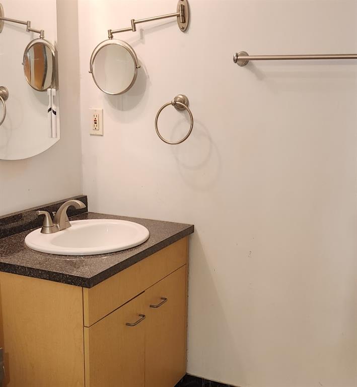 5600 Munhall Road, Unit 204 Pittsburgh, PA 15217 - Photo 20 of 29 Gallery Image 20