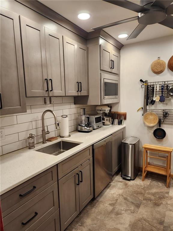 5600 Munhall Road, Unit 204 Pittsburgh, PA 15217 - Photo 10 of 29 Gallery Image 10